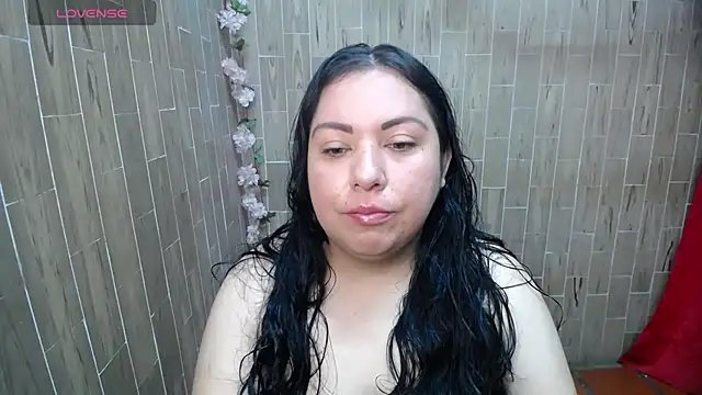 Snapshot of solyeria chatting on May 25, 2026, 1:28 pm solyeria online show from May 25, 2026, 1:28 pm