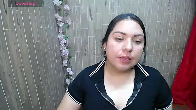 Snapshot of solyeria chatting on May 29, 2026, 2:20 am solyeria online show from May 29, 2026, 2:20 am