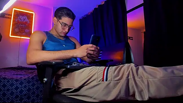 Giomar Reyes online show from March 22, 2025, 6:33 am