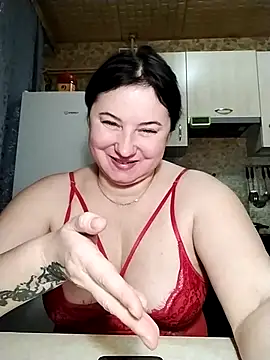 Snapshot of Holly-69 chatting on February 18, 2025, 8:58 pm Holly-69 online show from February 18, 2025, 8:58 pm