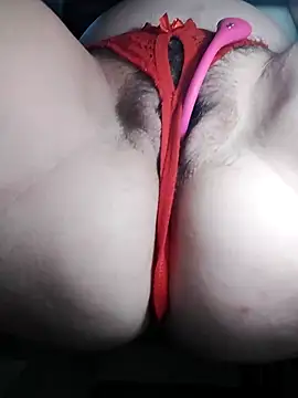 Snapshot of Holly-69 chatting on November 6, 2025, 11:00 am Holly-69 online show from November 6, 2025, 11:00 am