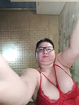 Snapshot of Holly-69 chatting on December 18, 2025, 11:38 am Holly-69 online show from December 18, 2025, 11:38 am