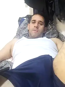 Snapshot of CRISTHIAN_GREY01 chatting on February 25, 2025, 3:27 pm CRISTHIAN GREY01 online show from February 25, 2025, 3:27 pm