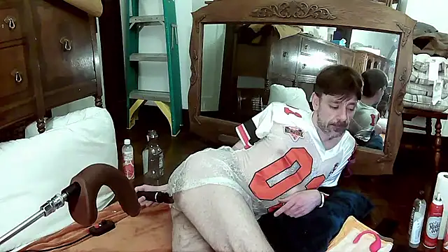 Snapshot of MaxJr8008 chatting on January 15, 2026, 10:31 am MaxJr8008 online show from January 15, 2026, 10:31 am