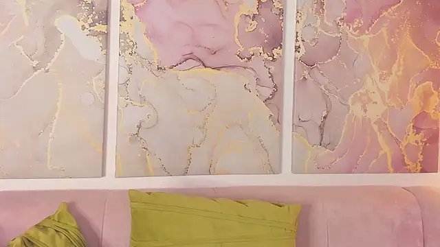 fiamoory online show from December 2, 2025, 1:00 am