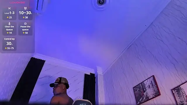 Snapshot of TOWERS21_ chatting on December 6, 2024, 9:13 pm TOWERS21 online show from December 6, 2024, 9:13 pm