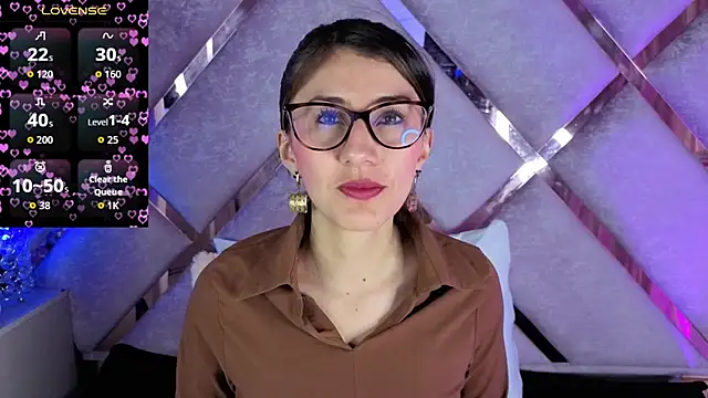  jade white  online show from January 9, 2026, 1:47 pm