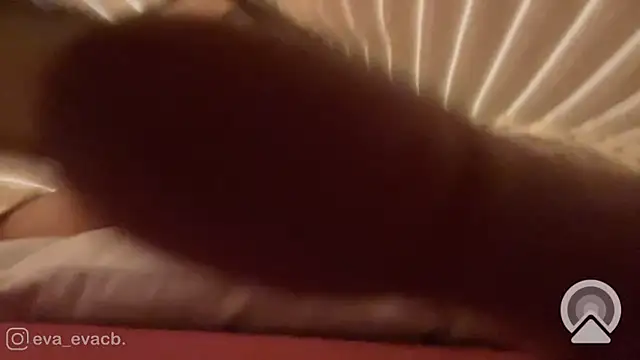 norakisses online show from January 26, 2025, 7:31 pm