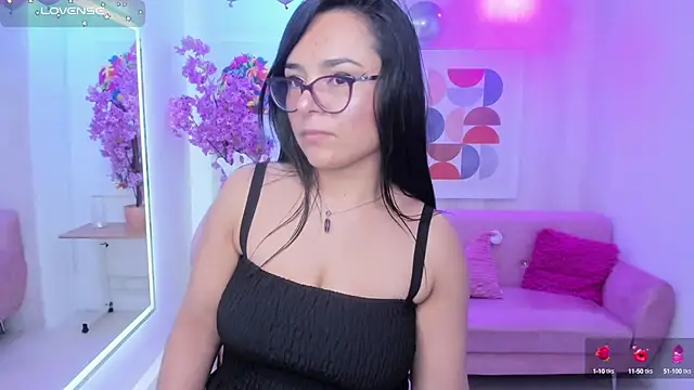 Tiara rr online show from September 22, 2025, 7:27 pm