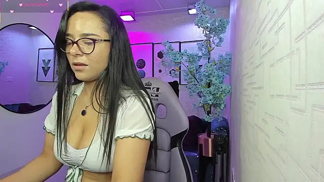 Tiara rr online show from January 10, 2026, 3:19 am