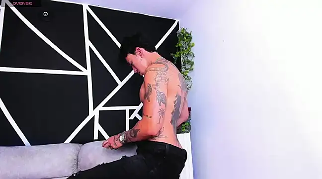 JUSTIN FULLER1 online show from February 23, 2025, 12:41 am