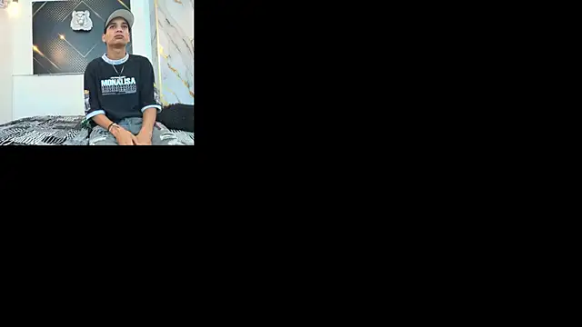 JordanAndAndrew online show from December 2, 2025, 9:32 pm