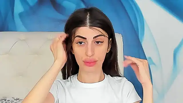 SkinnyDolly online show from April 15, 2026, 2:18 am