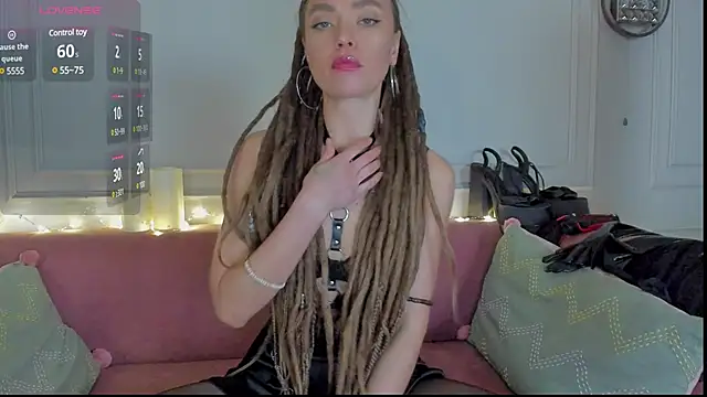 KellyFouler online show from February 8, 2025, 2:16 pm