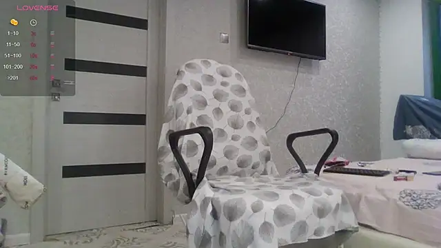 katerinapree online show from January 16, 2025, 1:04 pm