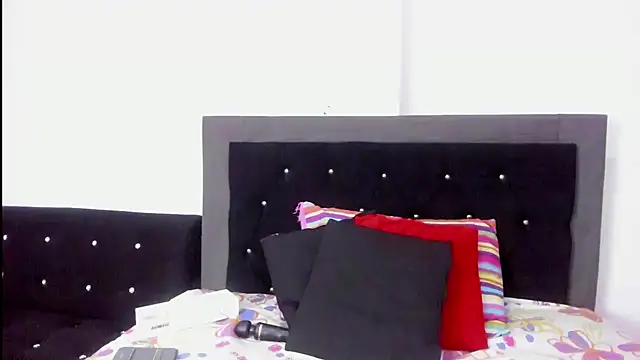 skaysanchez1 online show from February 14, 2025, 3:47 pm