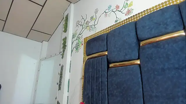 skaysanchez1 online show from October 18, 2025, 4:19 pm