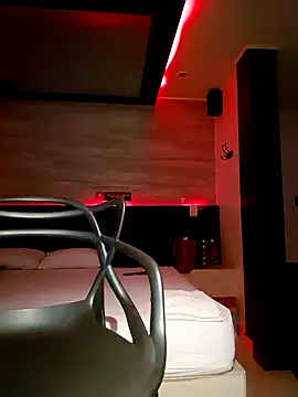 tucurly latina online show from December 30, 2024, 5:37 am