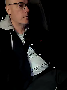 bogland33 online show from March 7, 2025, 7:27 pm