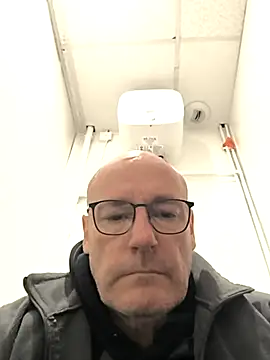 bogland33 online show from October 9, 2025, 10:46 am