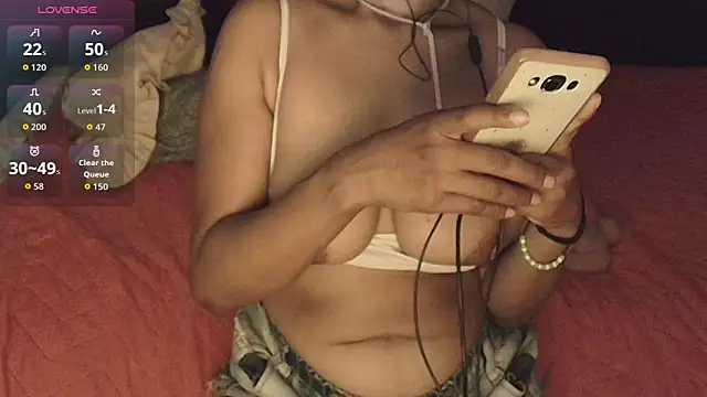 SashaBrianna99 online show from September 25, 2025, 2:43 pm