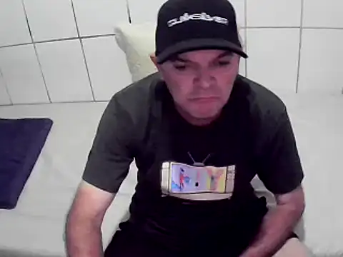 pierdona online show from February 20, 2025, 8:03 pm