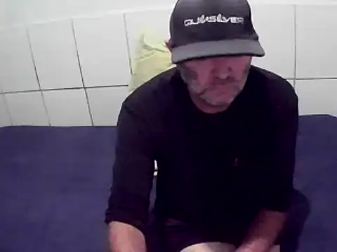 pierdona online show from March 31, 2026, 9:04 pm