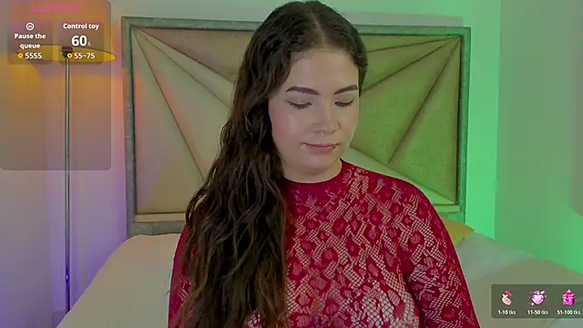 KarenPautt online show from April 18, 2026, 7:58 pm