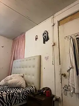 Snapshot of kittyprettybby chatting on November 12, 2025, 1:44 pm kittyprettybby online show from November 12, 2025, 1:44 pm