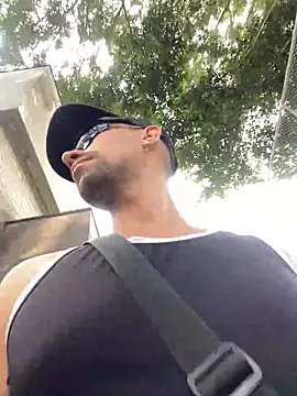 dantedesirexx online show from January 7, 2025, 7:28 pm