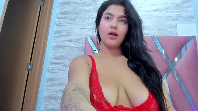 charlotterichardss online show from January 18, 2025, 11:43 am