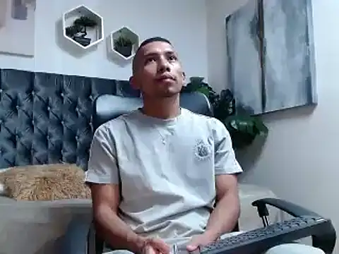 Snapshot of richar_voller chatting on September 30, 2025, 11:26 am richar voller online show from September 30, 2025, 11:26 am