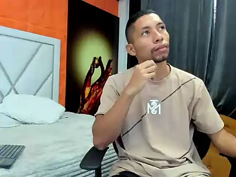 Snapshot of richar_voller chatting on October 16, 2025, 11:33 am richar voller online show from October 16, 2025, 11:33 am