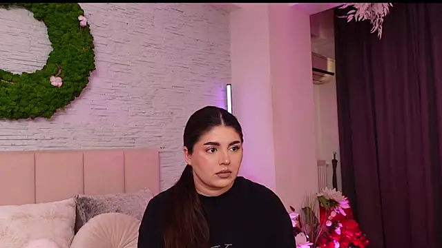 RachelSwaan online show from October 30, 2025, 8:16 am