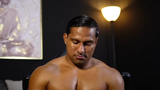 CallumMuscle online show from December 16, 2025, 4:39 am