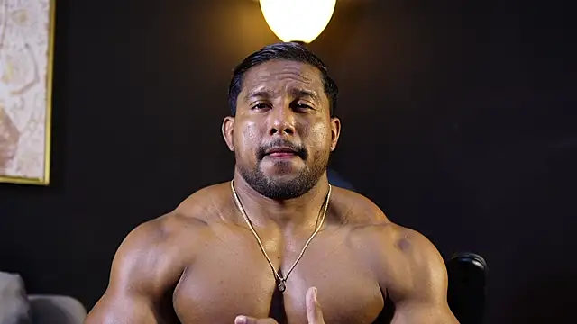 CallumMuscle online show from April 6, 2026, 4:46 am