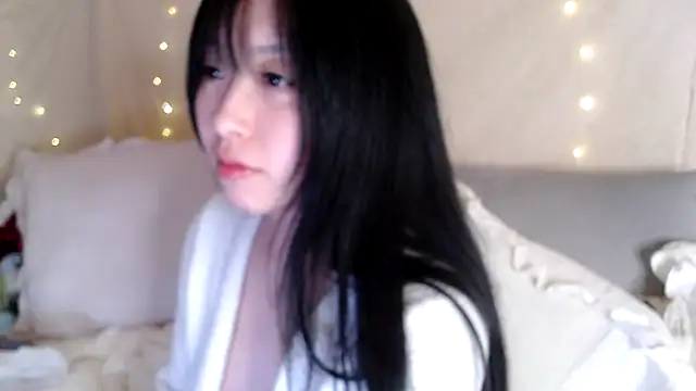 Snapshot of _yuki_chan chatting on January 7, 2025, 4:05 pm yuki chan online show from January 7, 2025, 4:05 pm
