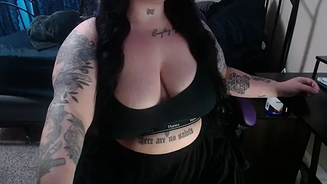 xorileyschembri07 online show from February 8, 2025, 1:22 am