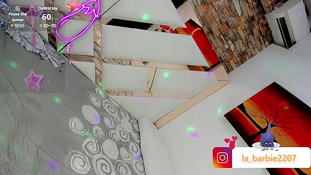 Snapshot of barbiedolls_x chatting on February 4, 2025, 8:13 am barbiedolls x online show from February 4, 2025, 8:13 am