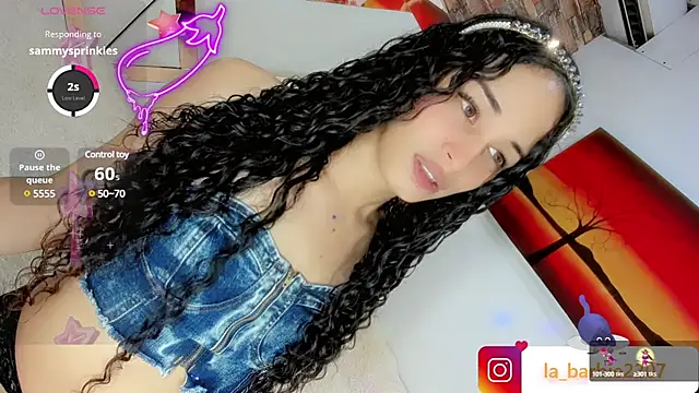 Snapshot of barbiedolls_x chatting on February 17, 2025, 5:04 am barbiedolls x online show from February 17, 2025, 5:04 am
