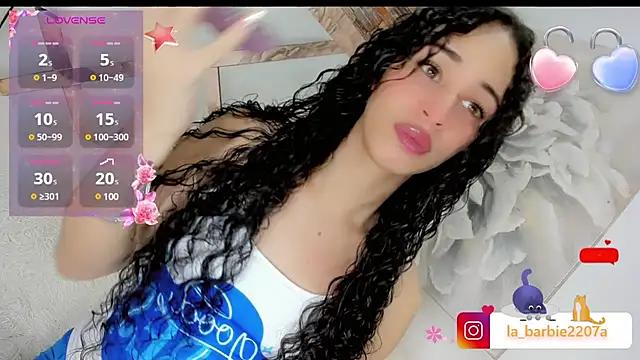 Snapshot of barbiedolls_x chatting on March 20, 2025, 2:19 am barbiedolls x online show from March 20, 2025, 2:19 am