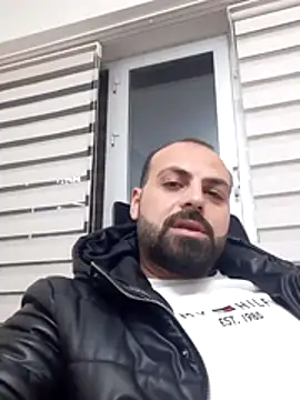 krzantem3454 online show from December 29, 2024, 4:19 pm