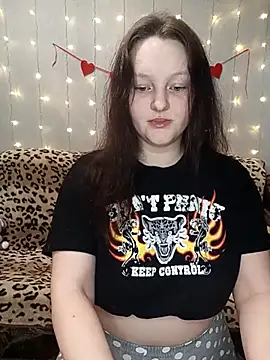 Aria  Dark online show from March 3, 2025, 8:11 pm