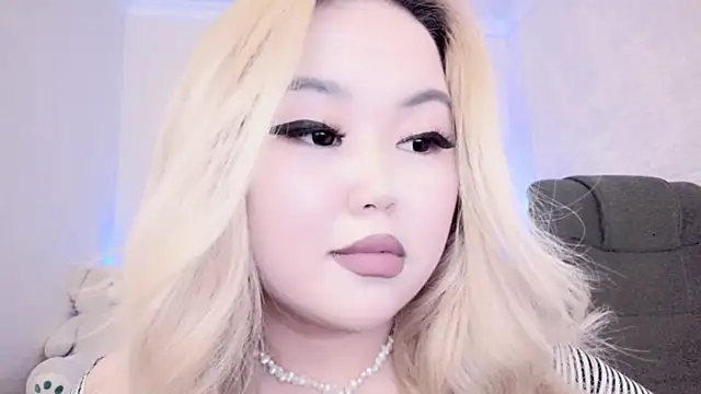 Snapshot of amelia_sunlight chatting on January 18, 2025, 1:30 am amelia sunlight online show from January 18, 2025, 1:30 am