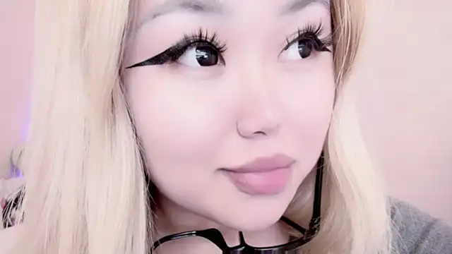 Snapshot of amelia_sunlight chatting on February 22, 2025, 3:23 am amelia sunlight online show from February 22, 2025, 3:23 am