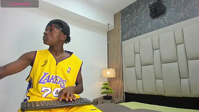 chimi88 online show from February 21, 2025, 11:22 am