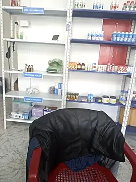 Megan jennerr online show from September 12, 2025, 4:07 pm