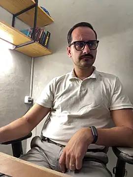 Superdad online show from March 27, 2026, 12:49 pm