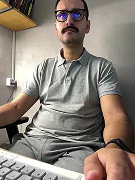 Superdad online show from April 30, 2026, 1:06 pm