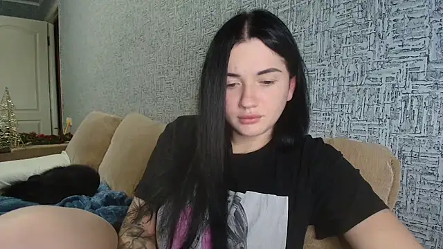 Liana diva online show from January 5, 2026, 7:17 pm